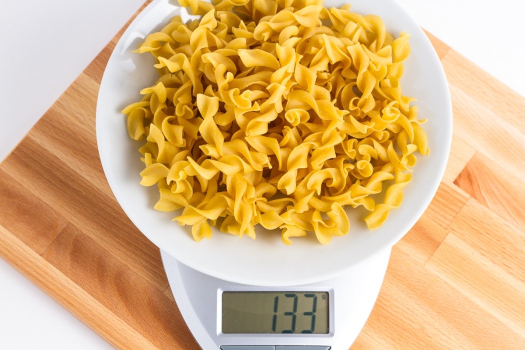 133 grams of dehydrated egg noodles